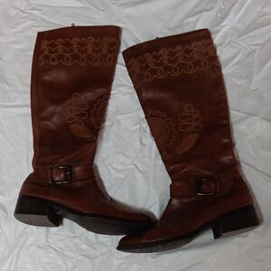 Apepazza Brown Embroidered Heeled Boots Size 40-9 US Preowned